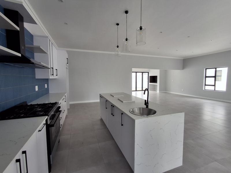 2 Bedroom Property for Sale in Britannia Bay Western Cape